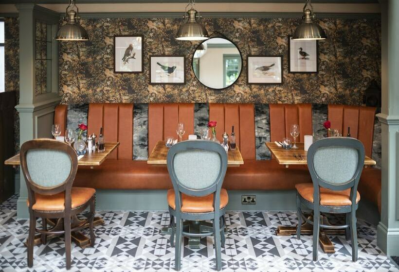 فندق Wilmslow Lodge