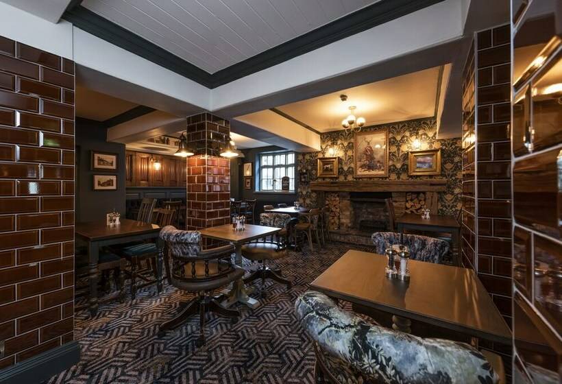 فندق Wilmslow Lodge