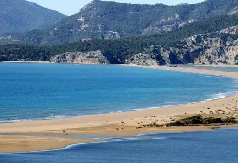 בית מלון כפרי Tui Magic Life Sarigerme