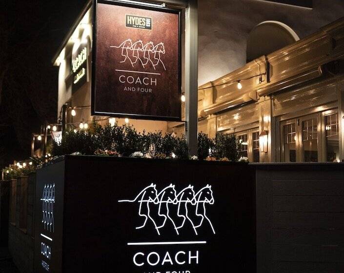 فندق Wilmslow Lodge