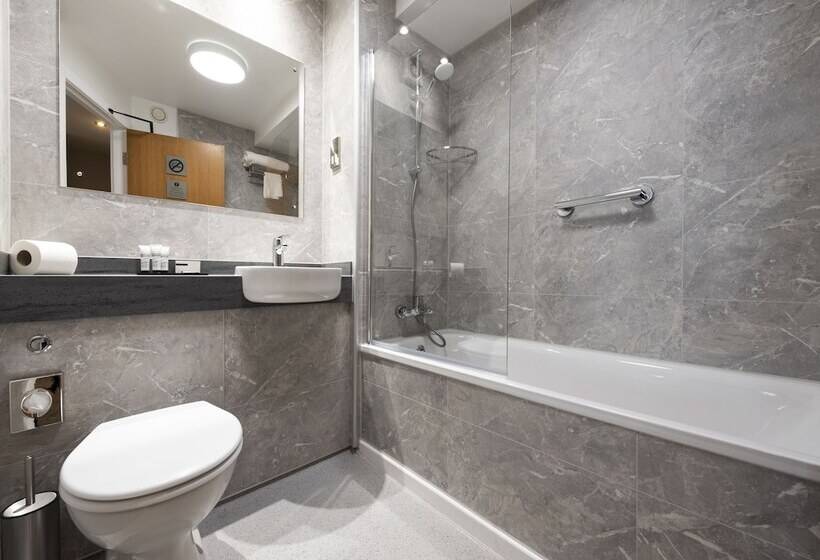 فندق Wilmslow Lodge