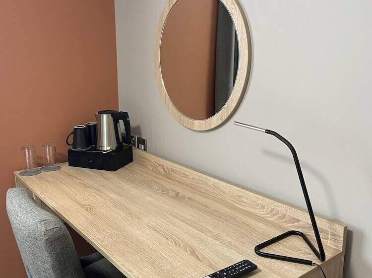 فندق Wilmslow Lodge