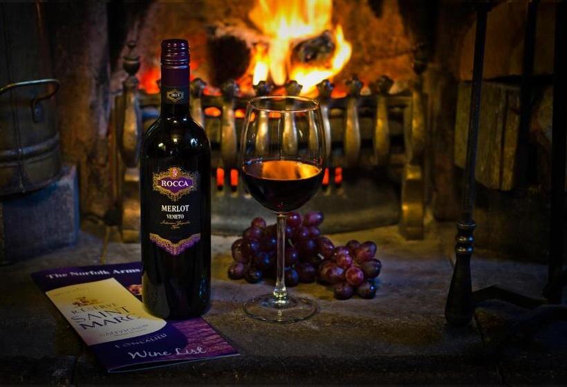 Norfolk Arms Hotel, Ringinglow