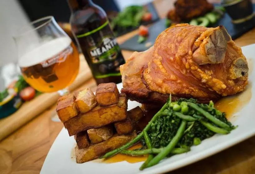 Norfolk Arms Hotel, Ringinglow