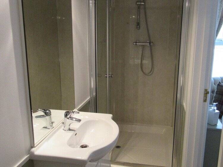 مبيت وإفطار Melin Pandy