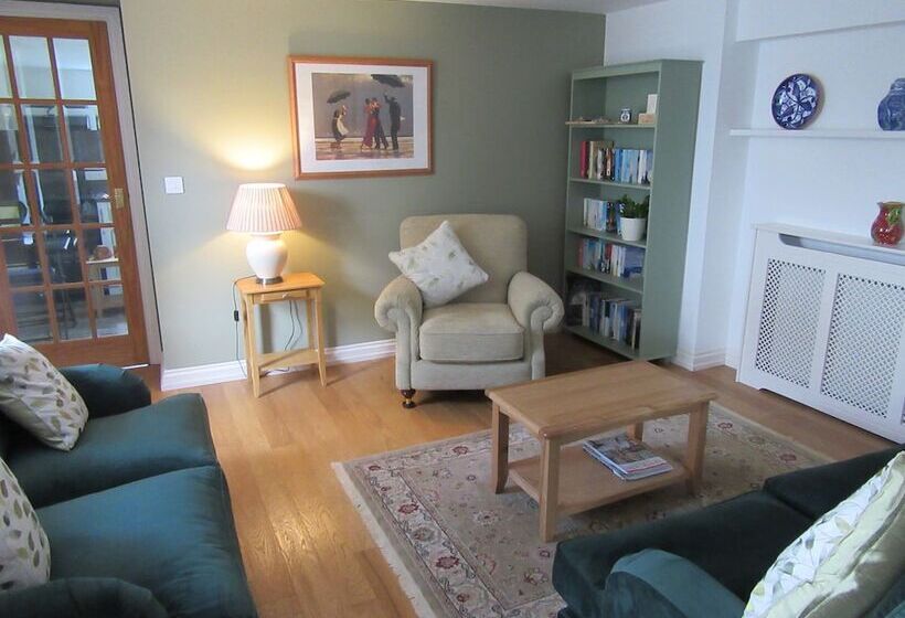 مبيت وإفطار Melin Pandy