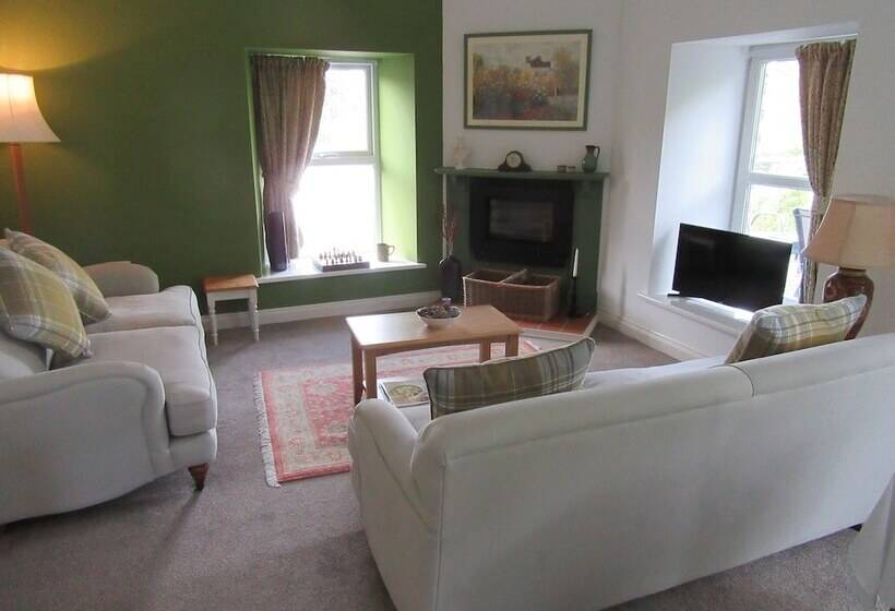 مبيت وإفطار Melin Pandy