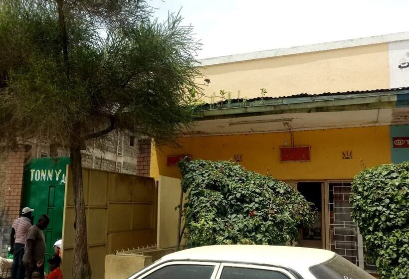 هتل Banana Leaf Lodge