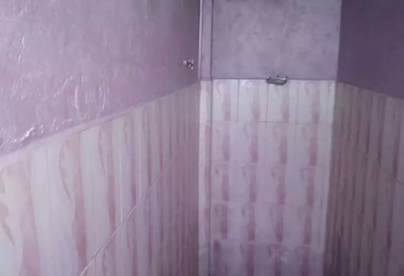 هتل Banana Leaf Lodge