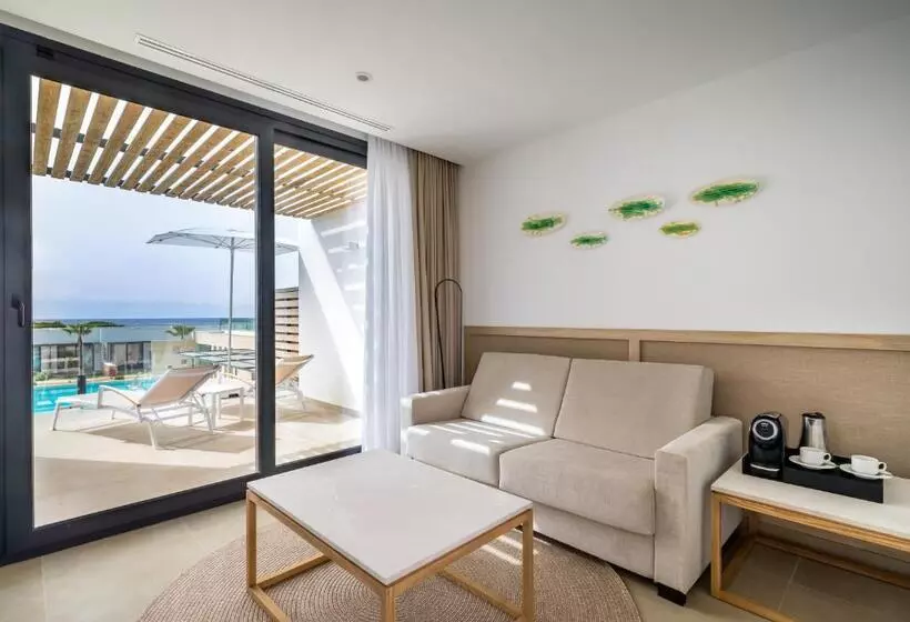 ホテル Barcelo Nura