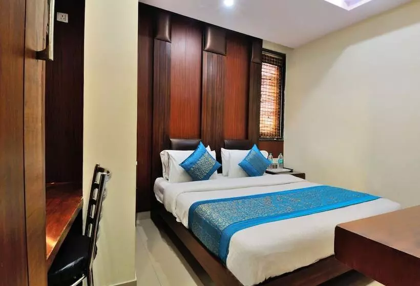 هتل Gold Star Inn