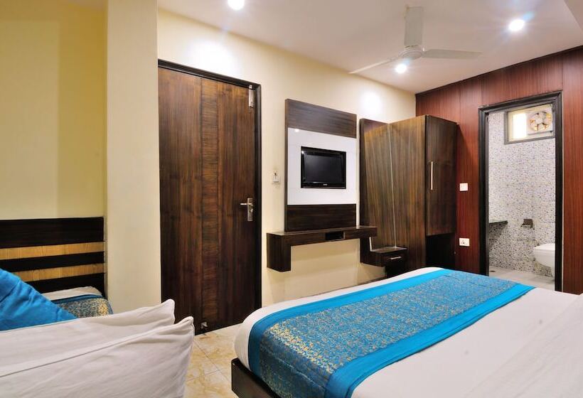 ホテル Gold Star Inn