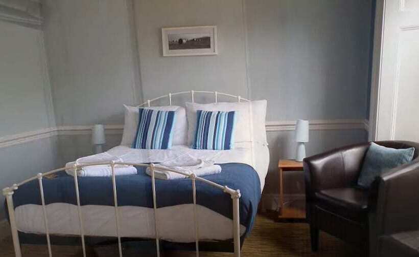 فندق The Top House Inn