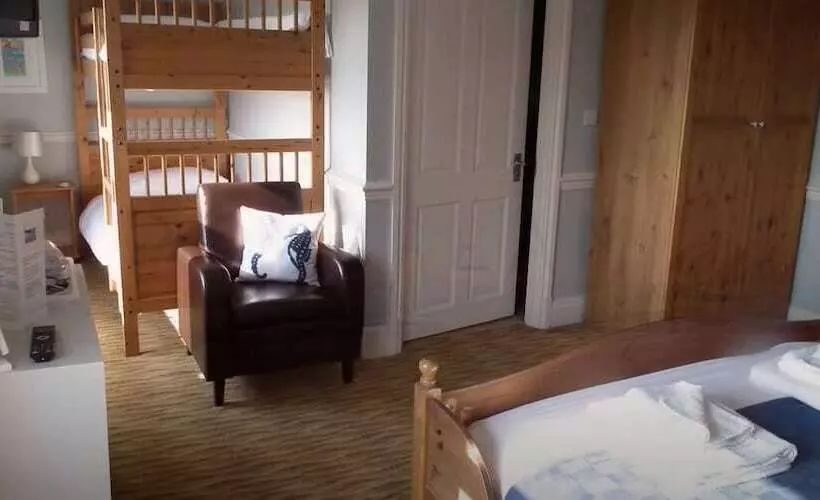 Hotelli The Top House Inn