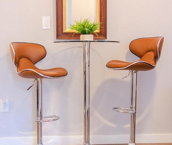 Park Place Cottage Downtown Fayetteville Walk Everywhere!