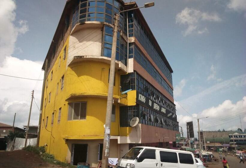 پانسیون Kings And Queens Lounge