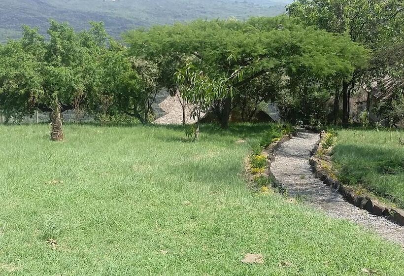 هتل Maili Saba Camp