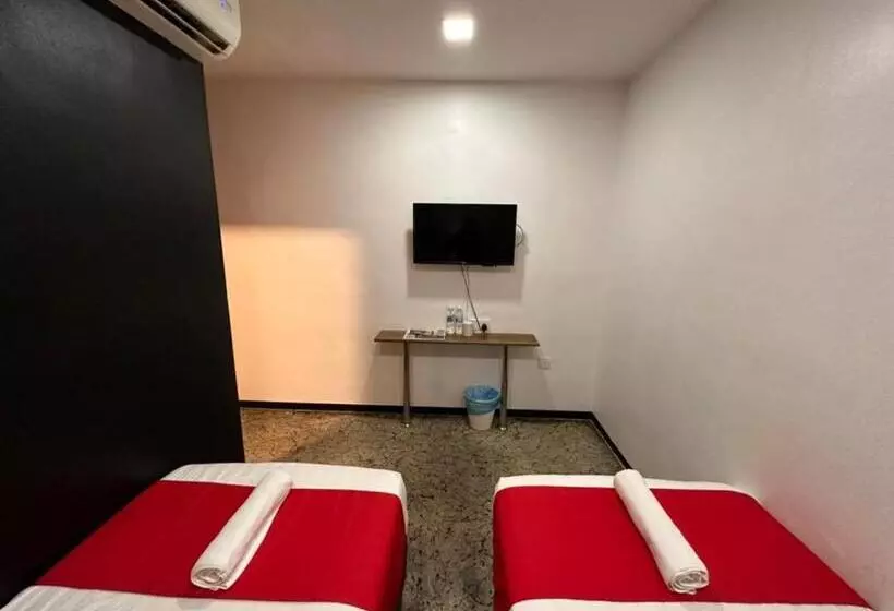 ホテル Capital O 89333 Musse