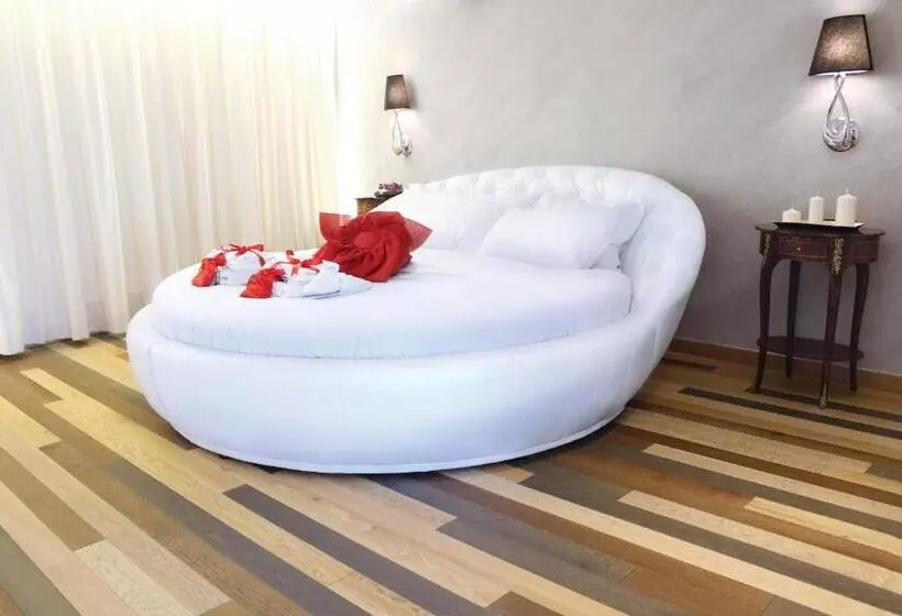 هتل Hub Navona