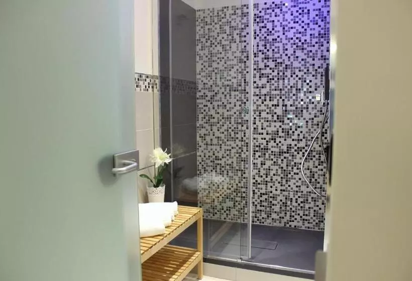 هتل Hub Navona