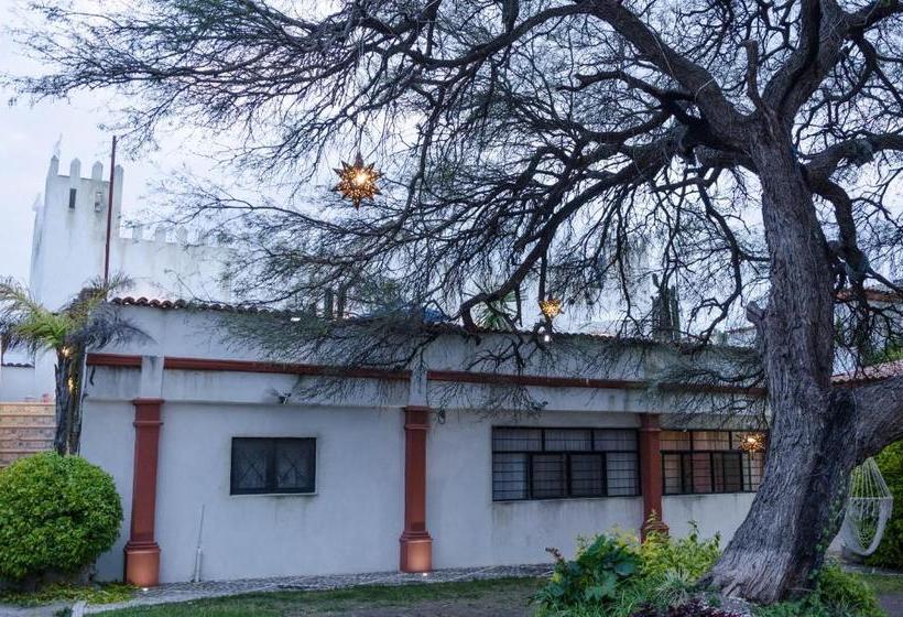 Hotel Alborada Bernal