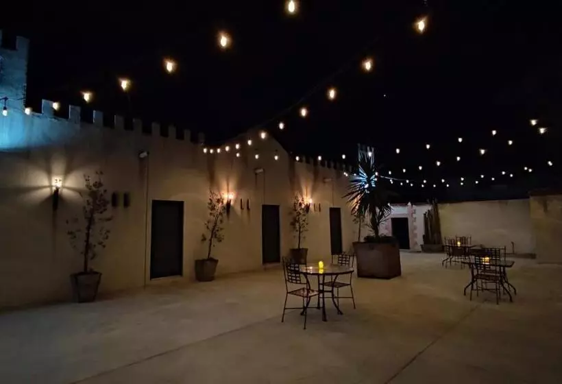 ホテル Alborada Bernal