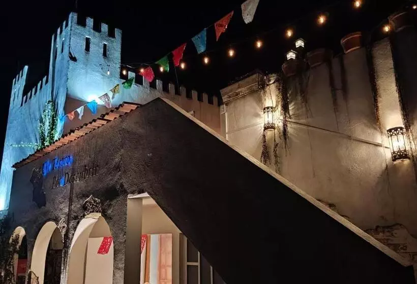 ホテル Alborada Bernal