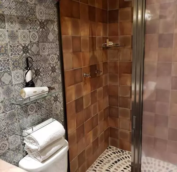 ホテル Alborada Bernal