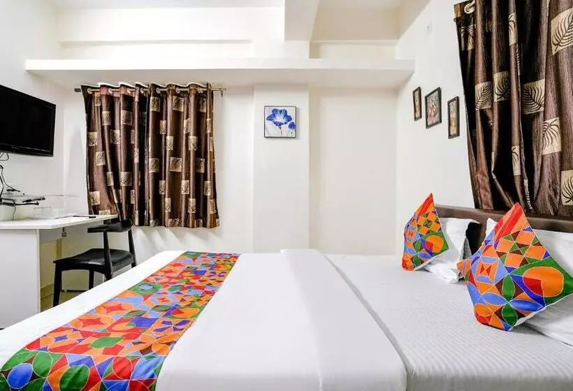 Fabhotel Komfort Inn   Nr Twin Tower