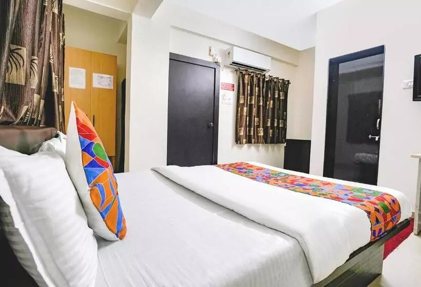 Fabhotel Komfort Inn   Nr Twin Tower