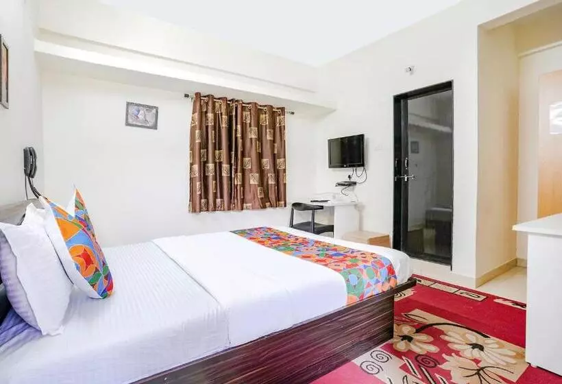 Fabhotel Komfort Inn   Nr Twin Tower