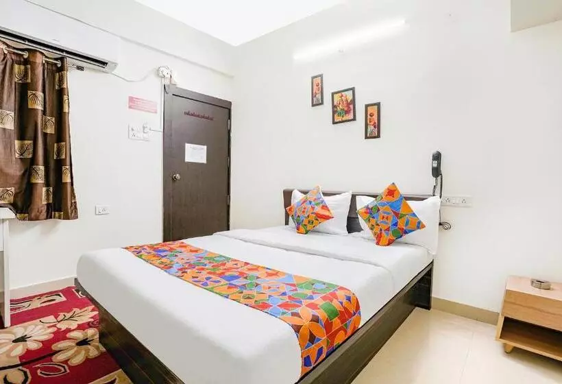 Fabhotel Komfort Inn   Nr Twin Tower
