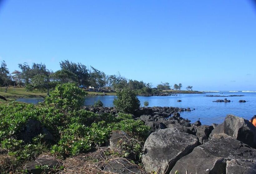 هتل Gite Des Acacias