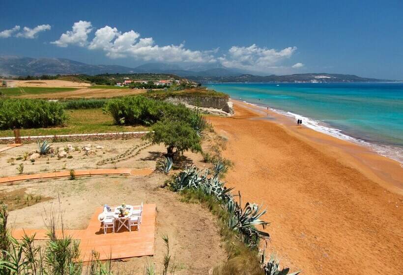 בית מלון כפרי Grand Blue Beach Residences