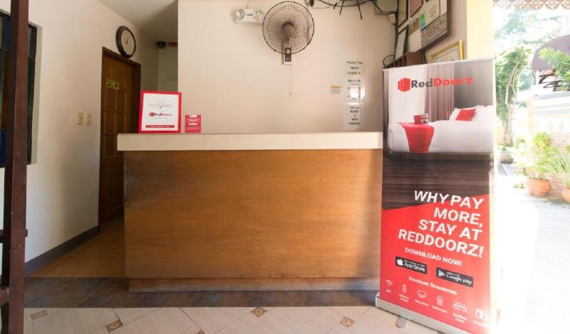 호텔 Reddoorz @ Teofila Lodge