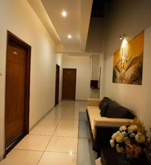 Hotelli Sri Sri Executive, Kolhapur