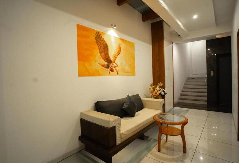 בית מלון כפרי Sri Sri Executive, Kolhapur