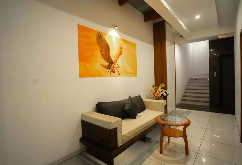 Hotelli Sri Sri Executive, Kolhapur