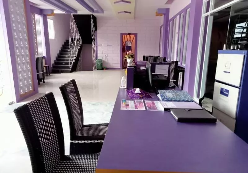 Ungu Hotel Garut