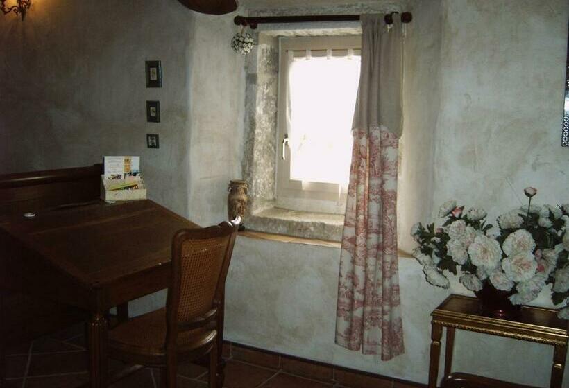 پانسیون Maison D Hôtes Ferme De La Commanderie