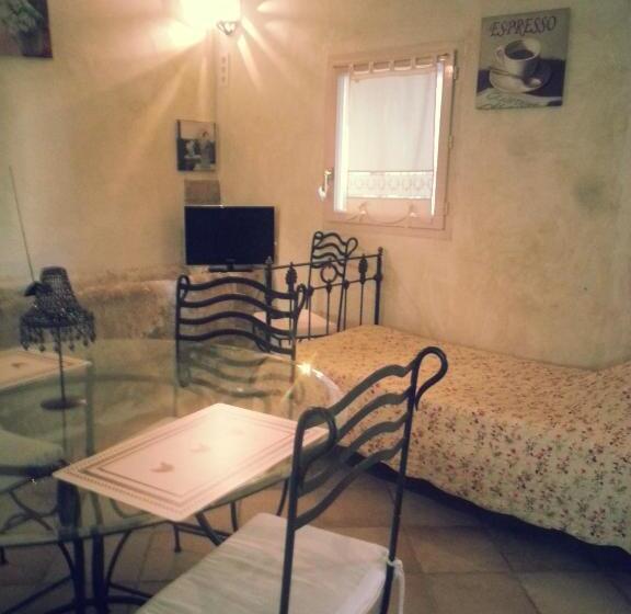 پانسیون Maison D Hôtes Ferme De La Commanderie