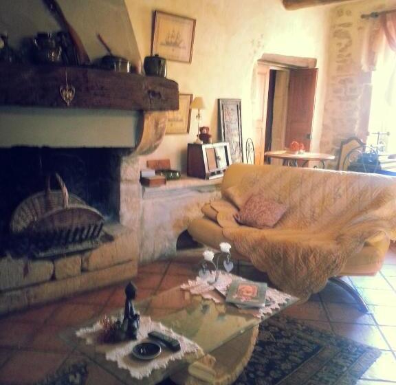 پانسیون Maison D Hôtes Ferme De La Commanderie