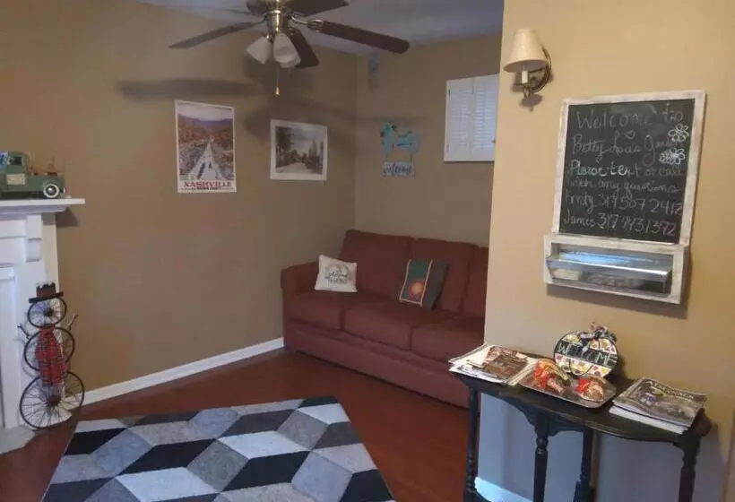 Aamiaismajoitus (B&B) Betty Lous Garden