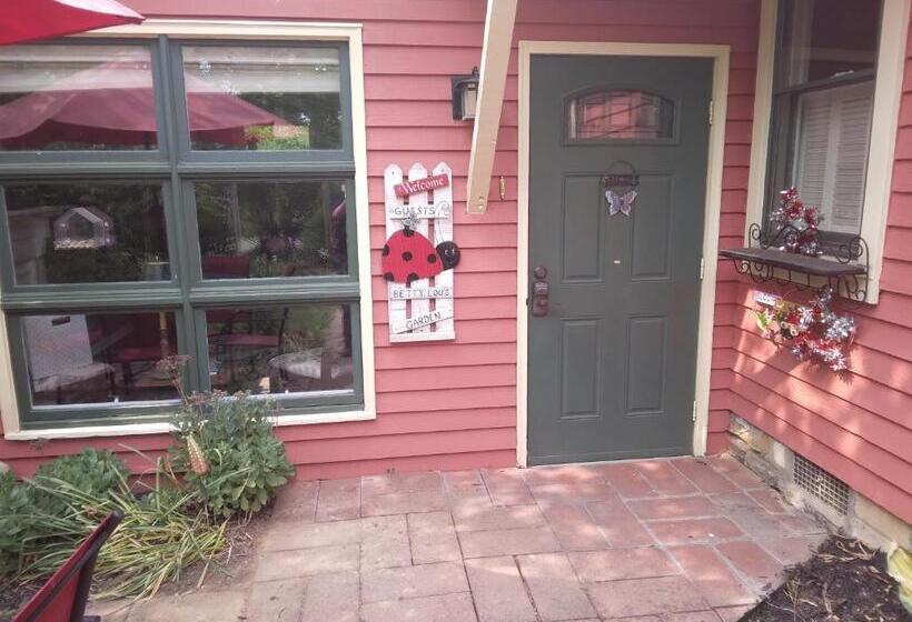 민박 Betty Lous Garden