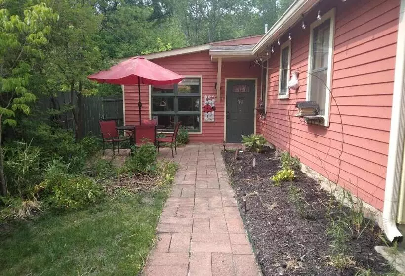 Aamiaismajoitus (B&B) Betty Lous Garden