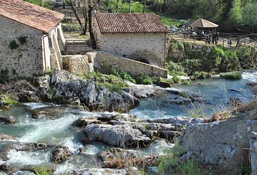 هتل Agriturismo Cuorelieto Del Cilento