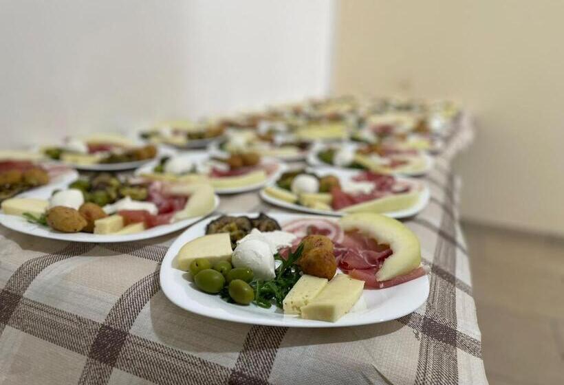 هتل Agriturismo Cuorelieto Del Cilento