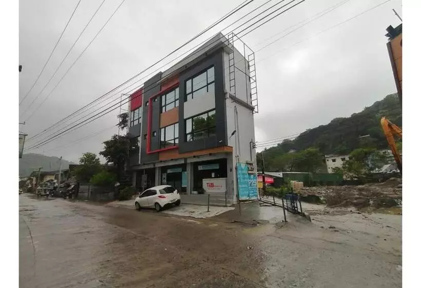 ホテル Capital O 811 Tri A S Building