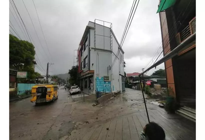 ホテル Capital O 811 Tri A S Building