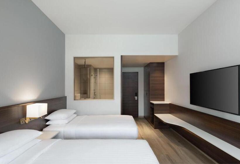 בית מלון כפרי Fairfield By Marriott Goa Benaulim